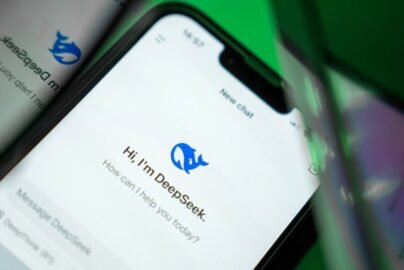 why can't i upload images to deepseek